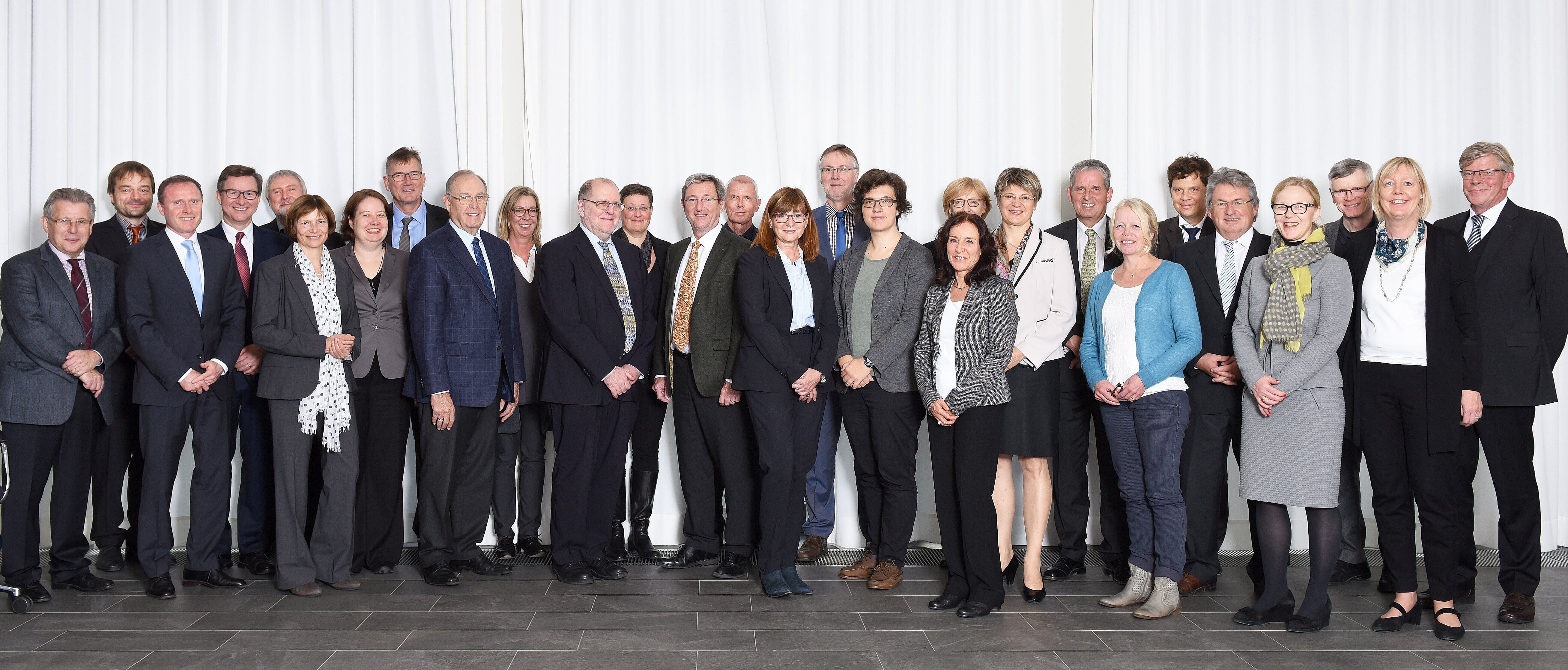 Die Mitglieder der NPK Die Mitglieder der NPK